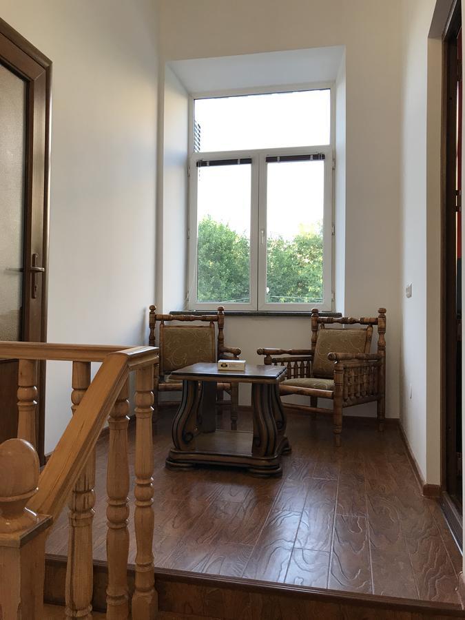 Apartment By Family Hotel Erivan Exterior foto